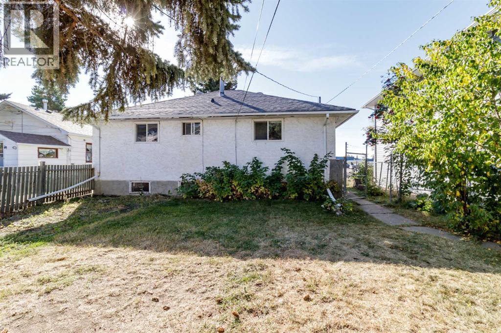 5120 47 Street, Innisfail, Alberta  T4G 1L7 - Photo 23 - A2261785