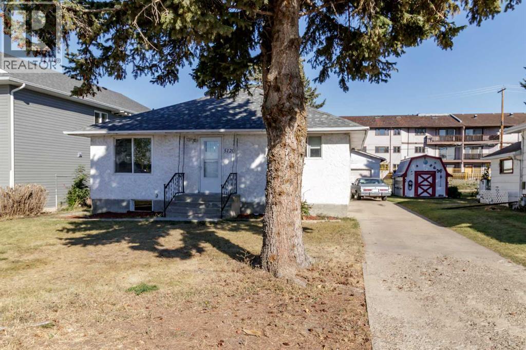 5120 47 Street, Innisfail, Alberta  T4G 1L7 - Photo 3 - A2261785