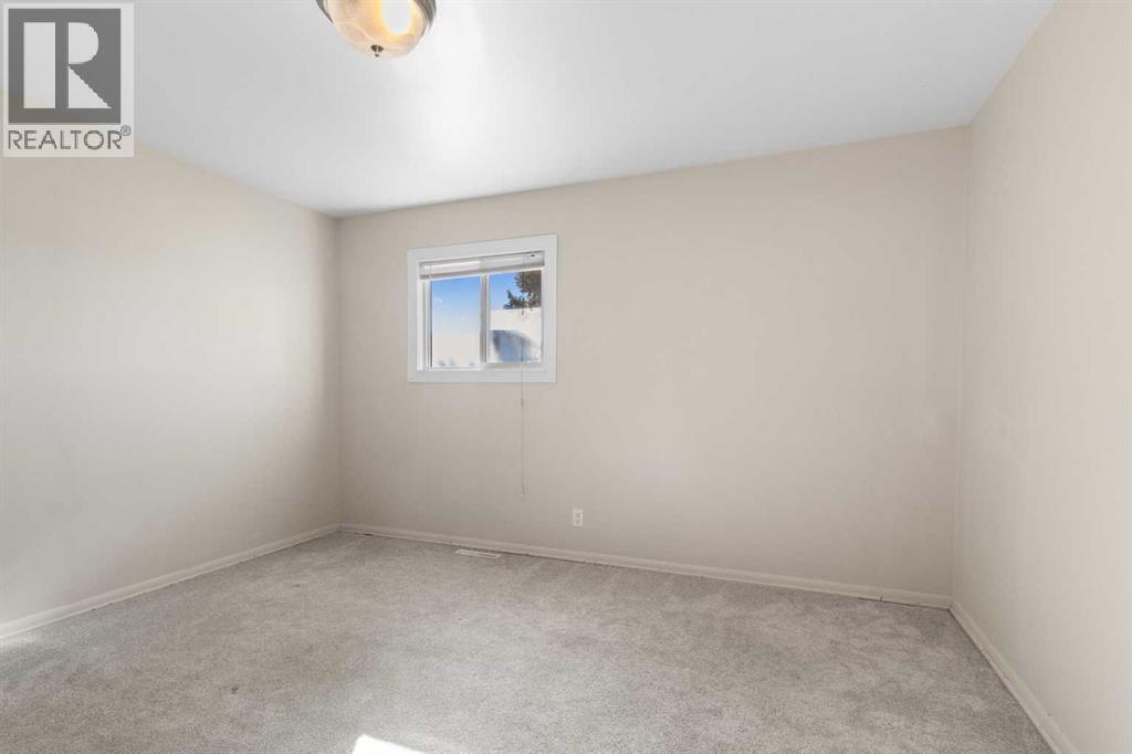 5120 47 Street, Innisfail, Alberta  T4G 1L7 - Photo 4 - A2261785
