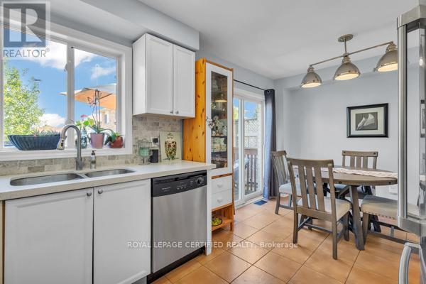 81 Roadmaster Lane, Brampton (Fletcher's Meadow), Ontario  L7A 3A8 - Photo 17 - W12443476