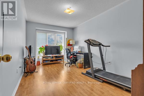 81 Roadmaster Lane, Brampton (Fletcher's Meadow), Ontario  L7A 3A8 - Photo 20 - W12443476