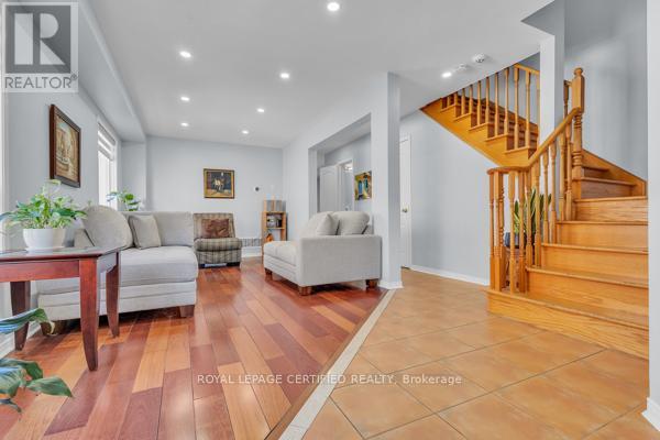 81 Roadmaster Lane, Brampton (Fletcher's Meadow), Ontario  L7A 3A8 - Photo 7 - W12443476