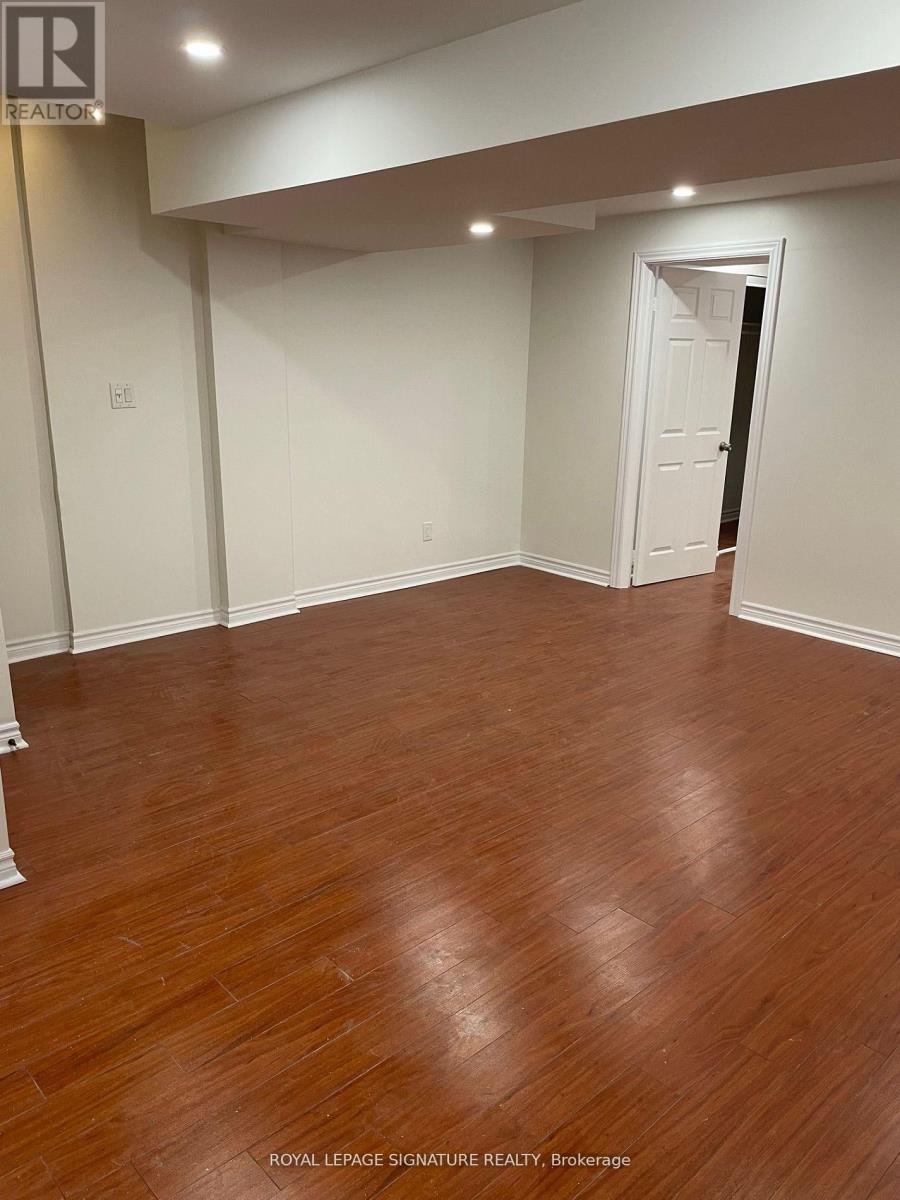 Lower - 3265 Carabella Way, Mississauga, Ontario  L5M 6T4 - Photo 4 - W12443483