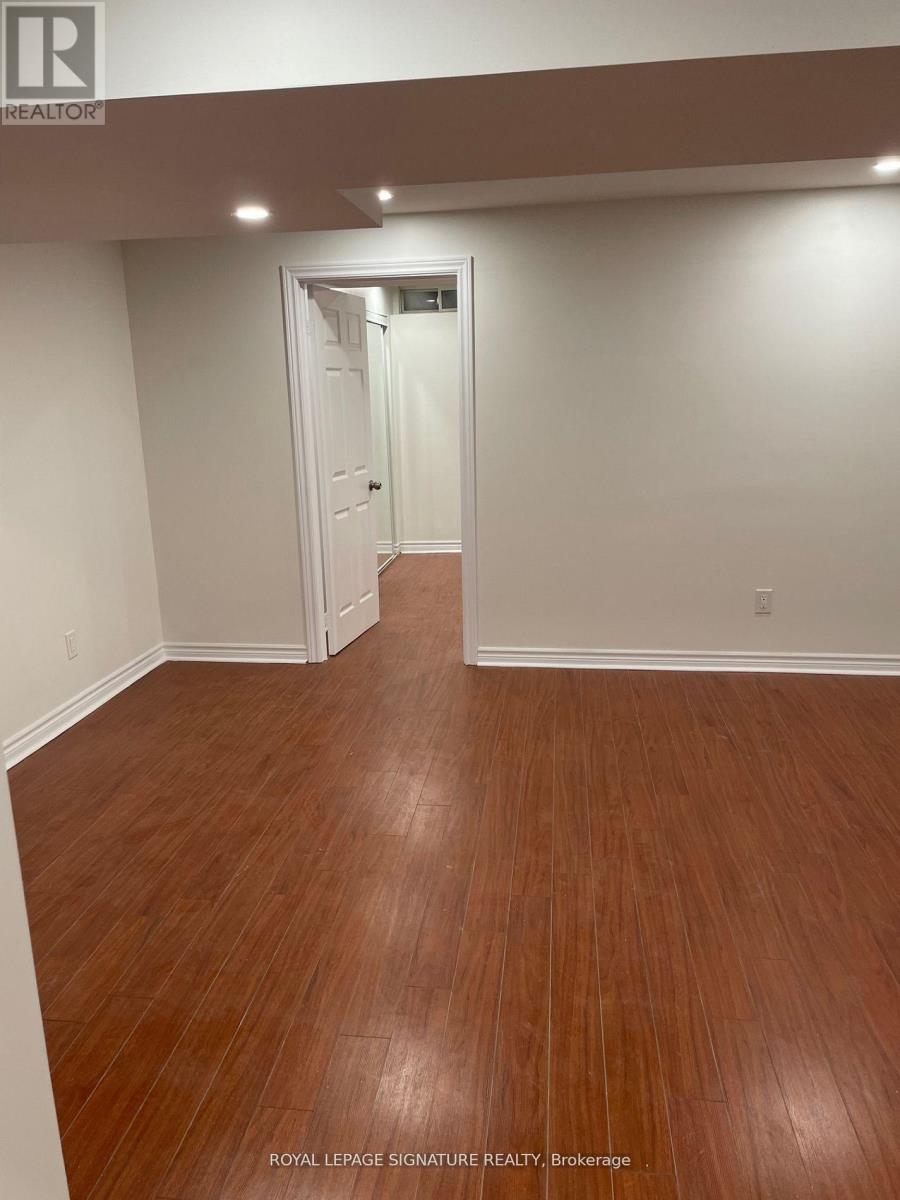 Lower - 3265 Carabella Way, Mississauga, Ontario  L5M 6T4 - Photo 5 - W12443483