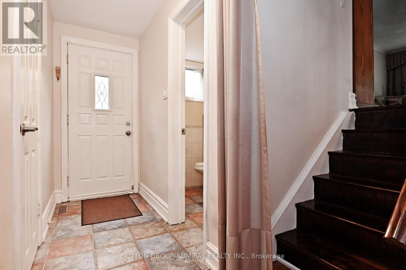 47 Tobermory Drive, Toronto (Black Creek), Ontario  M3N 2R4 - Photo 23 - W12443485