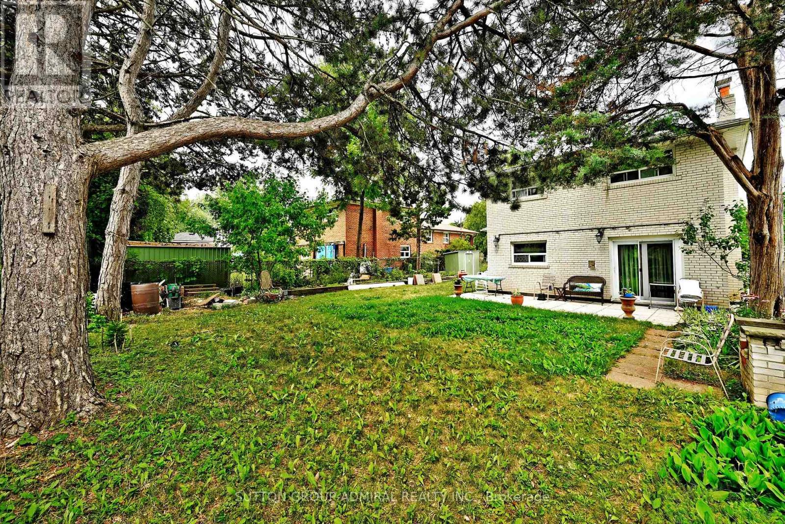 47 Tobermory Drive, Toronto (Black Creek), Ontario  M3N 2R4 - Photo 29 - W12443485