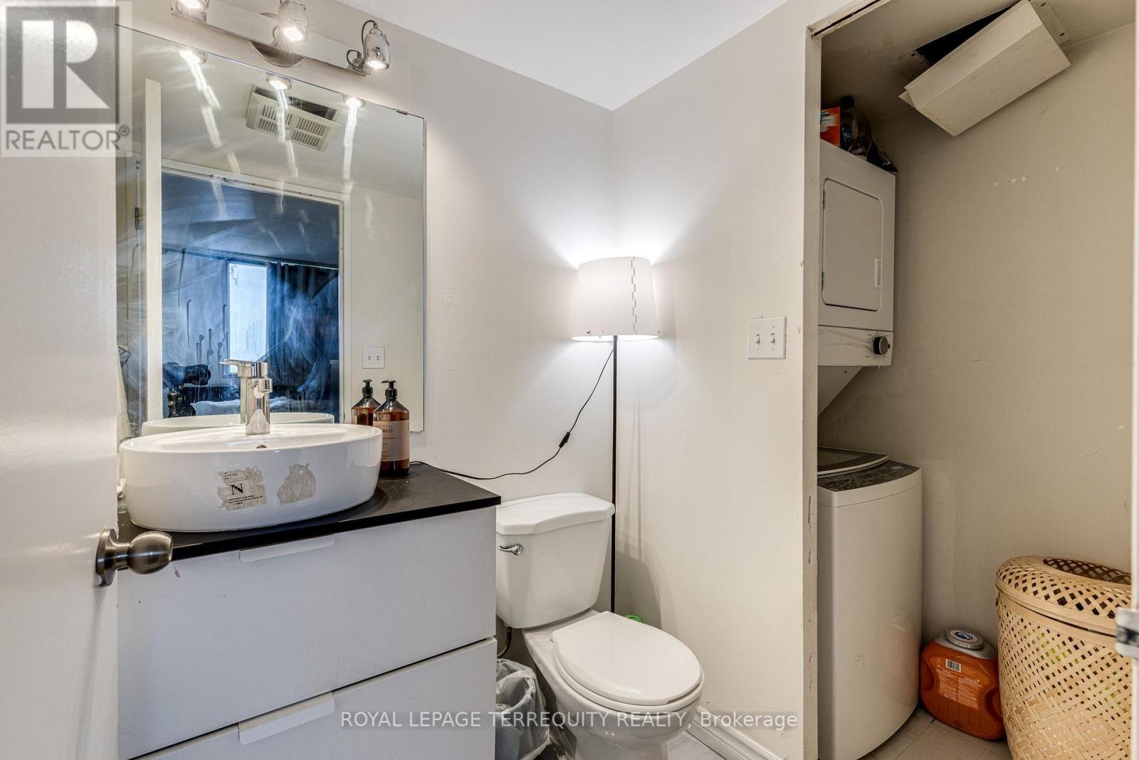 712 - 155 Hillcrest Avenue, Mississauga, Ontario  L5B 3Z2 - Photo 15 - W12443511
