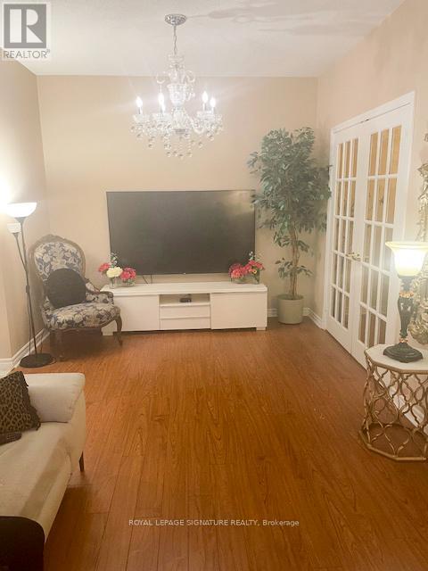 224 - 25 Kingsbridge Garden Circle Se, Mississauga (Hurontario), Ontario  L5R 4B1 - Photo 1 - W12443512