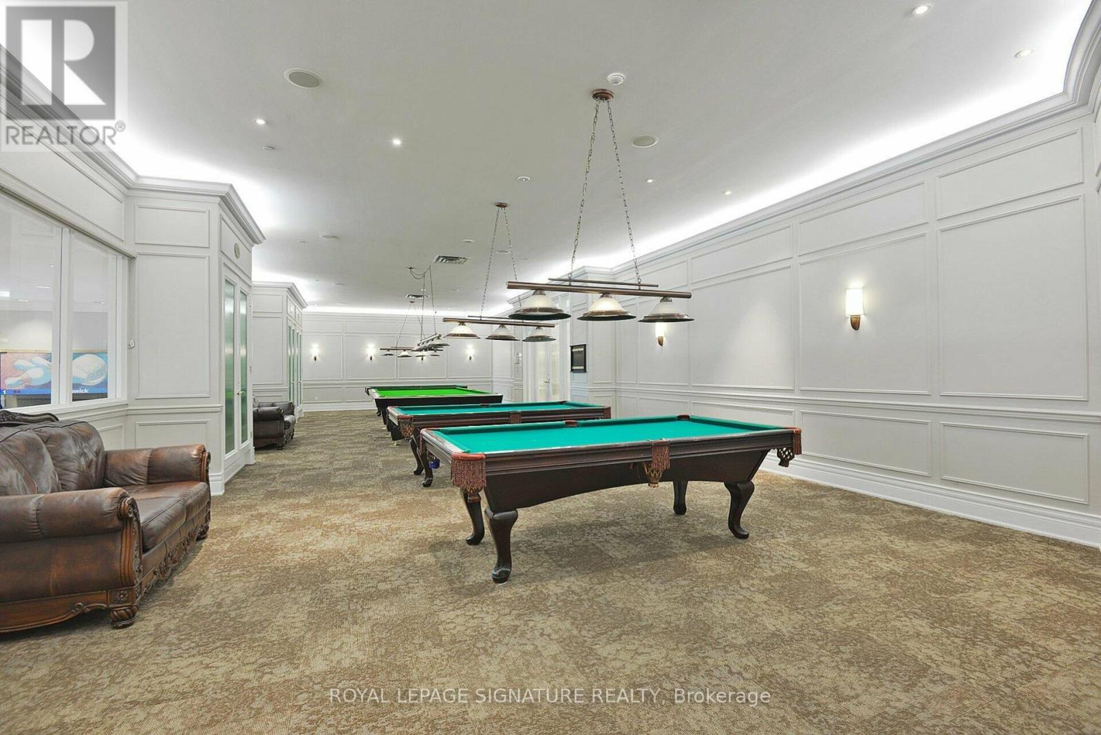 224 - 25 Kingsbridge Garden Circle Se, Mississauga (Hurontario), Ontario  L5R 4B1 - Photo 6 - W12443512