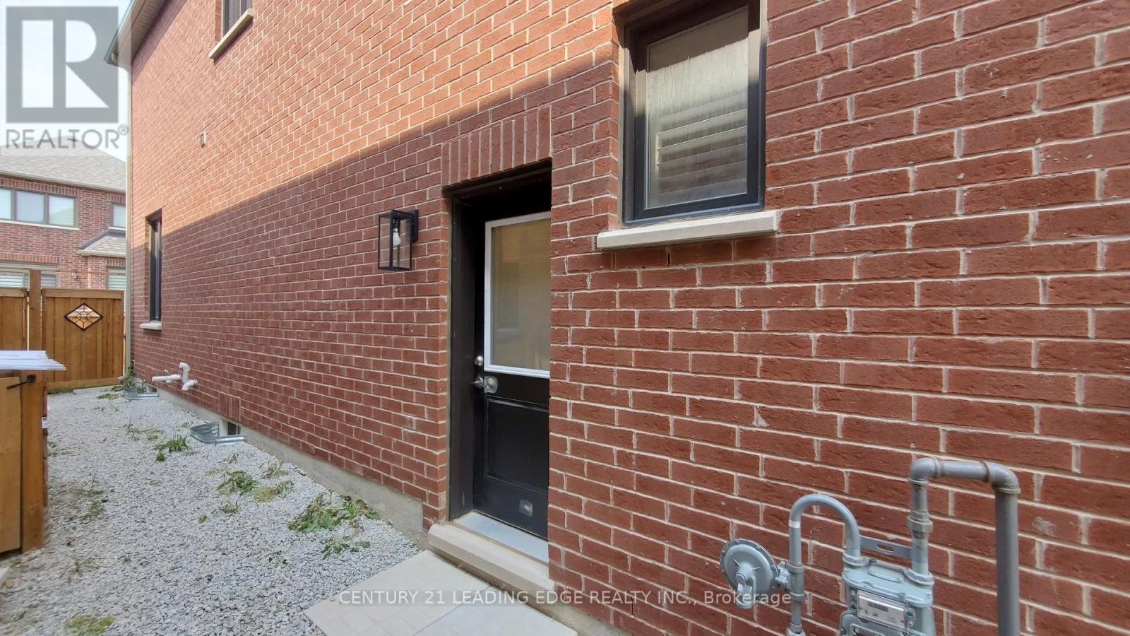 322 Thimbleweed Court, Milton, Ontario  L9E 1T2 - Photo 42 - W12443531
