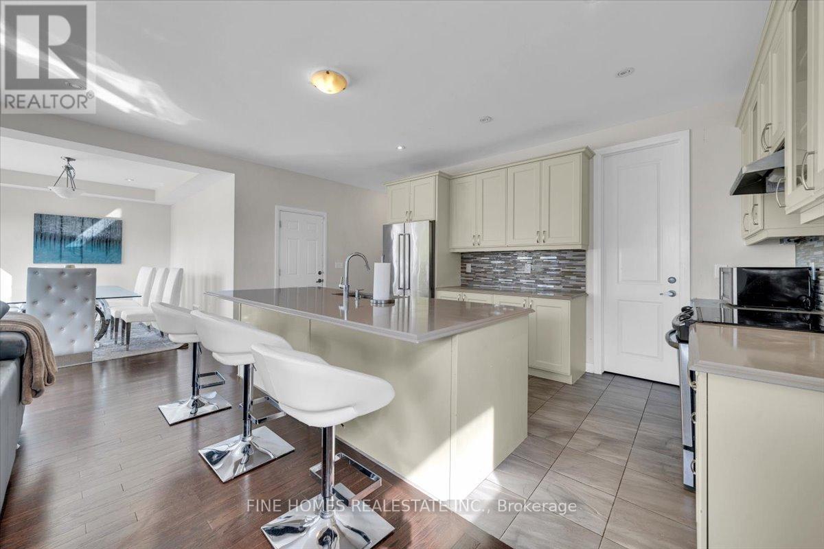 18 Stanley Greene Boulevard, Toronto, Ontario  M3K 0A9 - Photo 11 - W12443533
