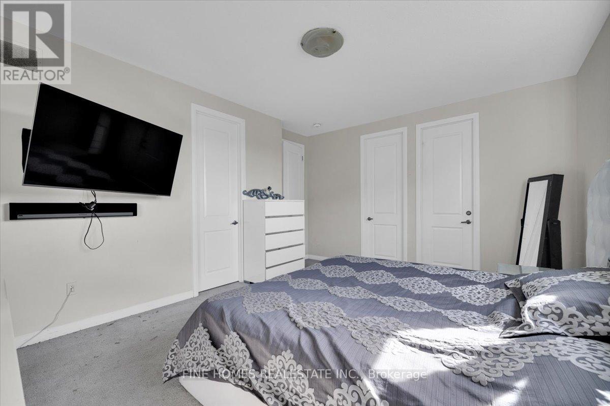 18 Stanley Greene Boulevard, Toronto, Ontario  M3K 0A9 - Photo 21 - W12443533