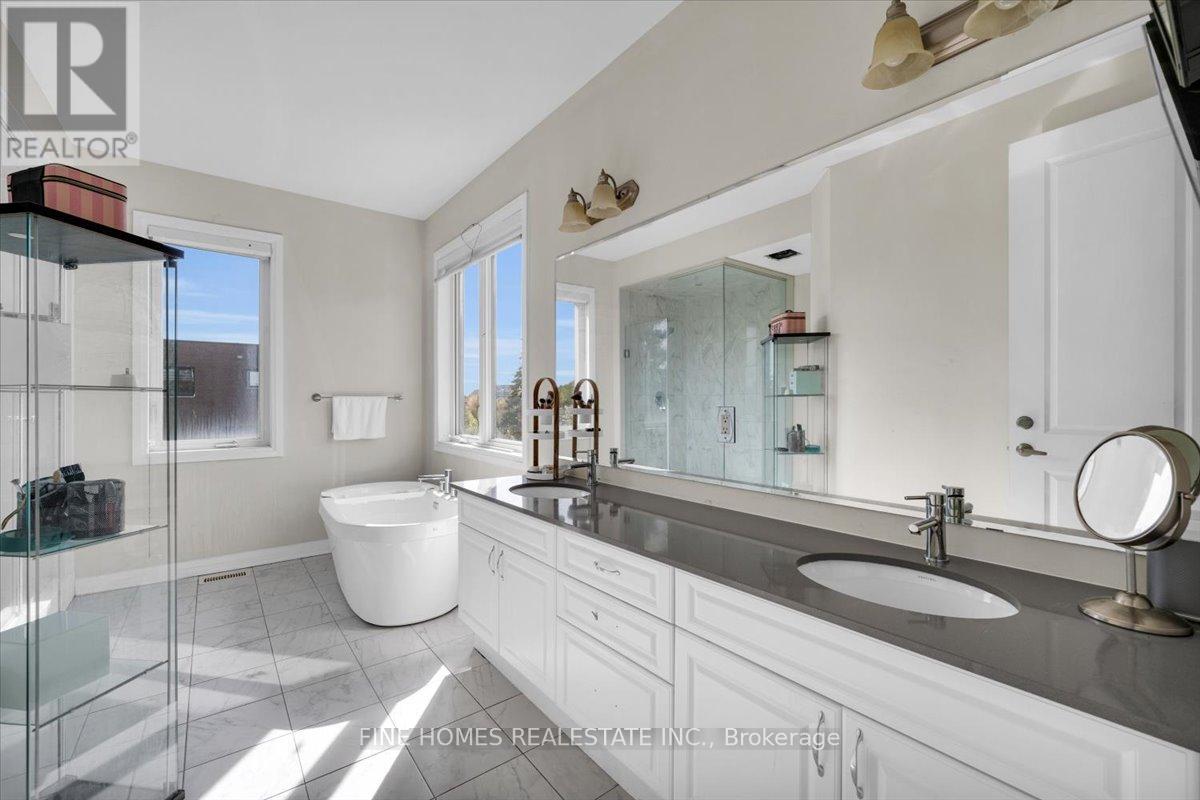 18 Stanley Greene Boulevard, Toronto, Ontario  M3K 0A9 - Photo 22 - W12443533