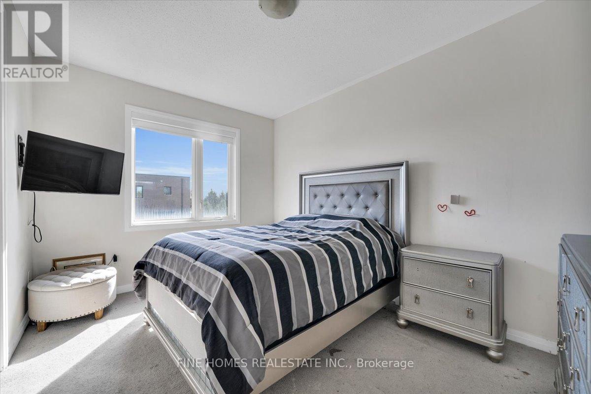 18 Stanley Greene Boulevard, Toronto, Ontario  M3K 0A9 - Photo 31 - W12443533