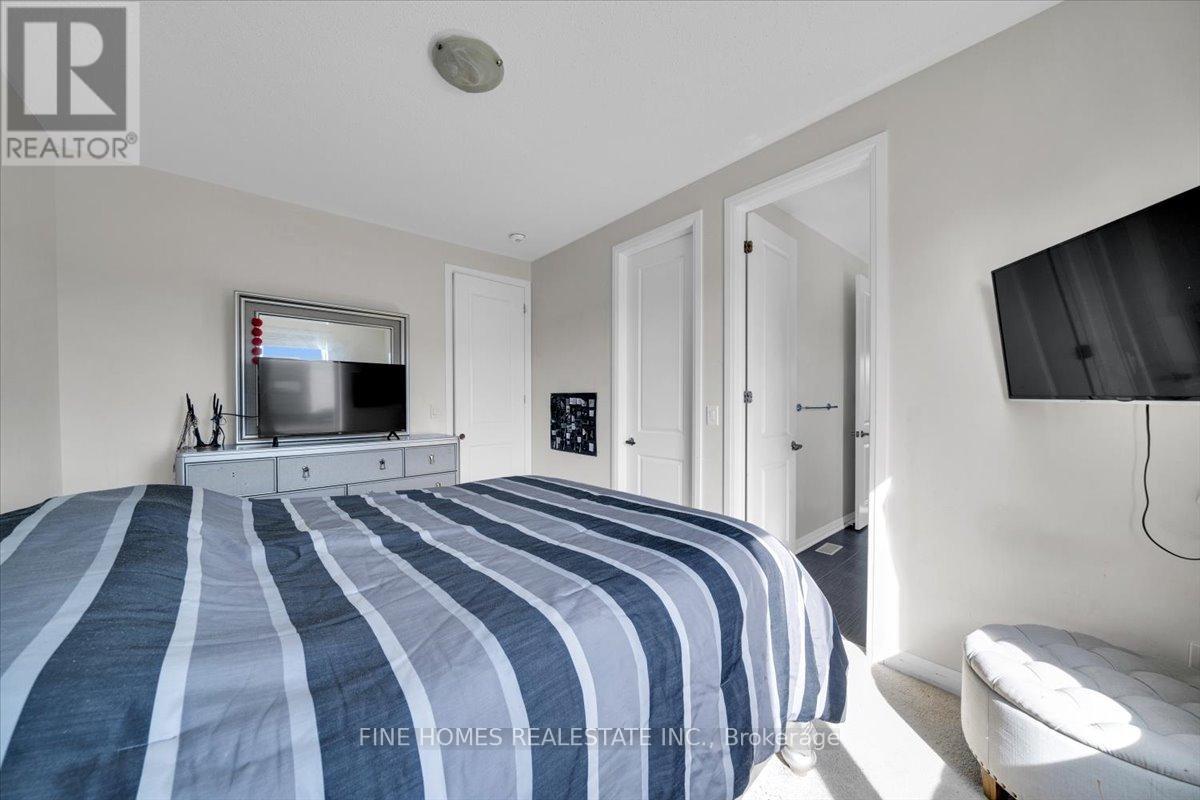 18 Stanley Greene Boulevard, Toronto, Ontario  M3K 0A9 - Photo 32 - W12443533