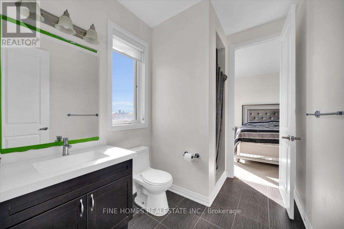 18 Stanley Greene Boulevard, Toronto, Ontario  M3K 0A9 - Photo 33 - W12443533