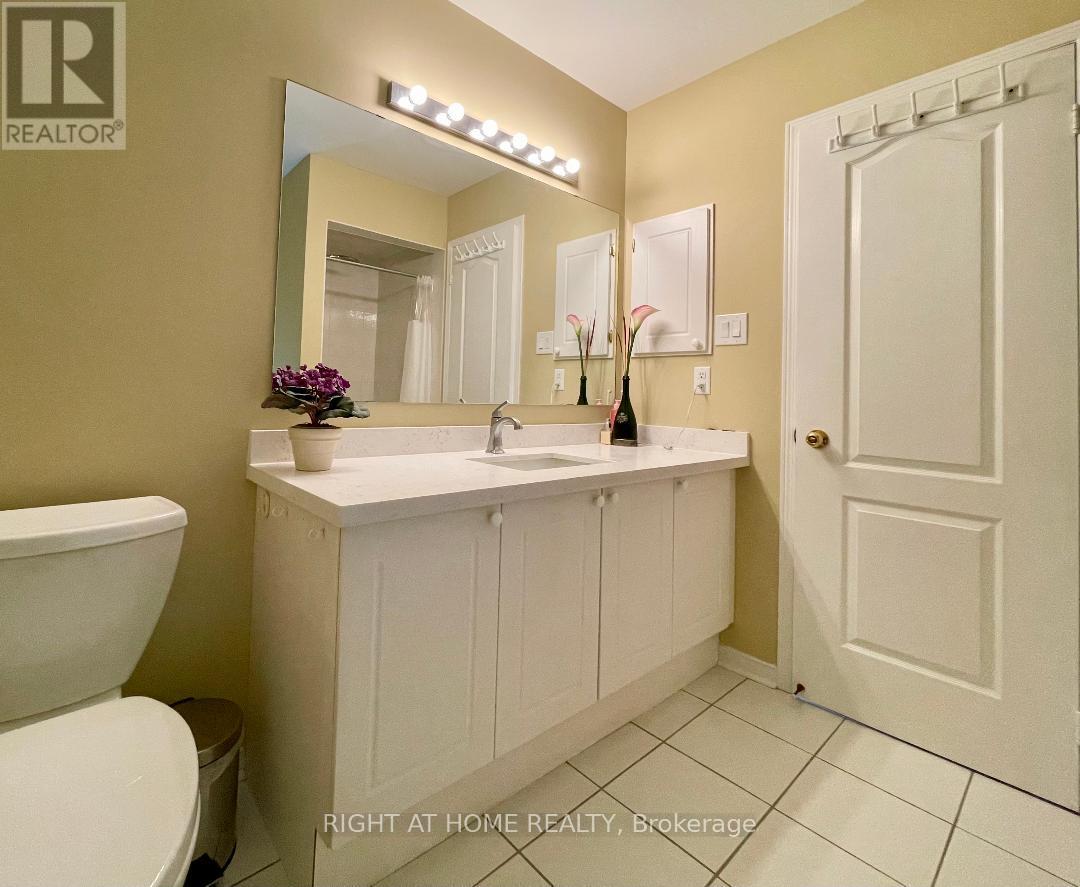 845 Mays Crescent, Mississauga (East Credit), Ontario  L5V 2G6 - Photo 18 - W12443537