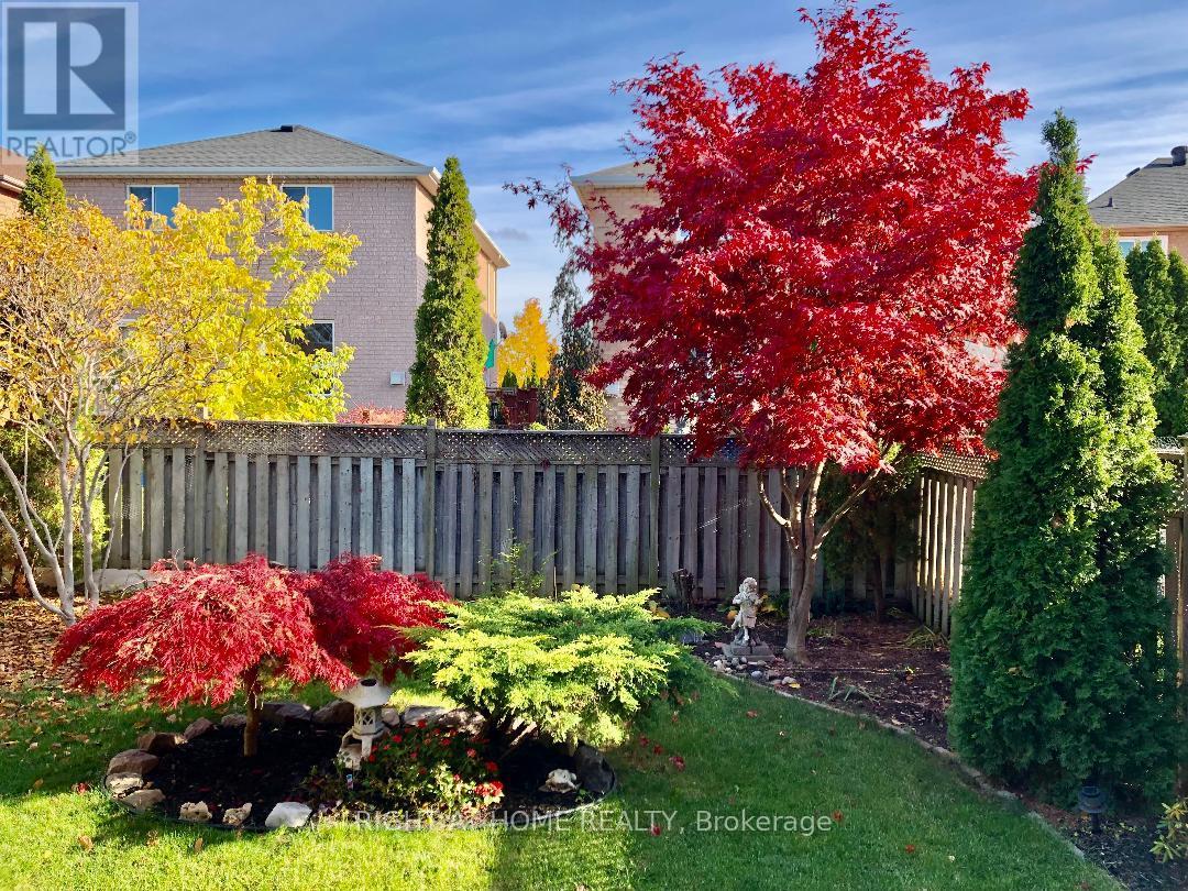 845 Mays Crescent, Mississauga (East Credit), Ontario  L5V 2G6 - Photo 22 - W12443537