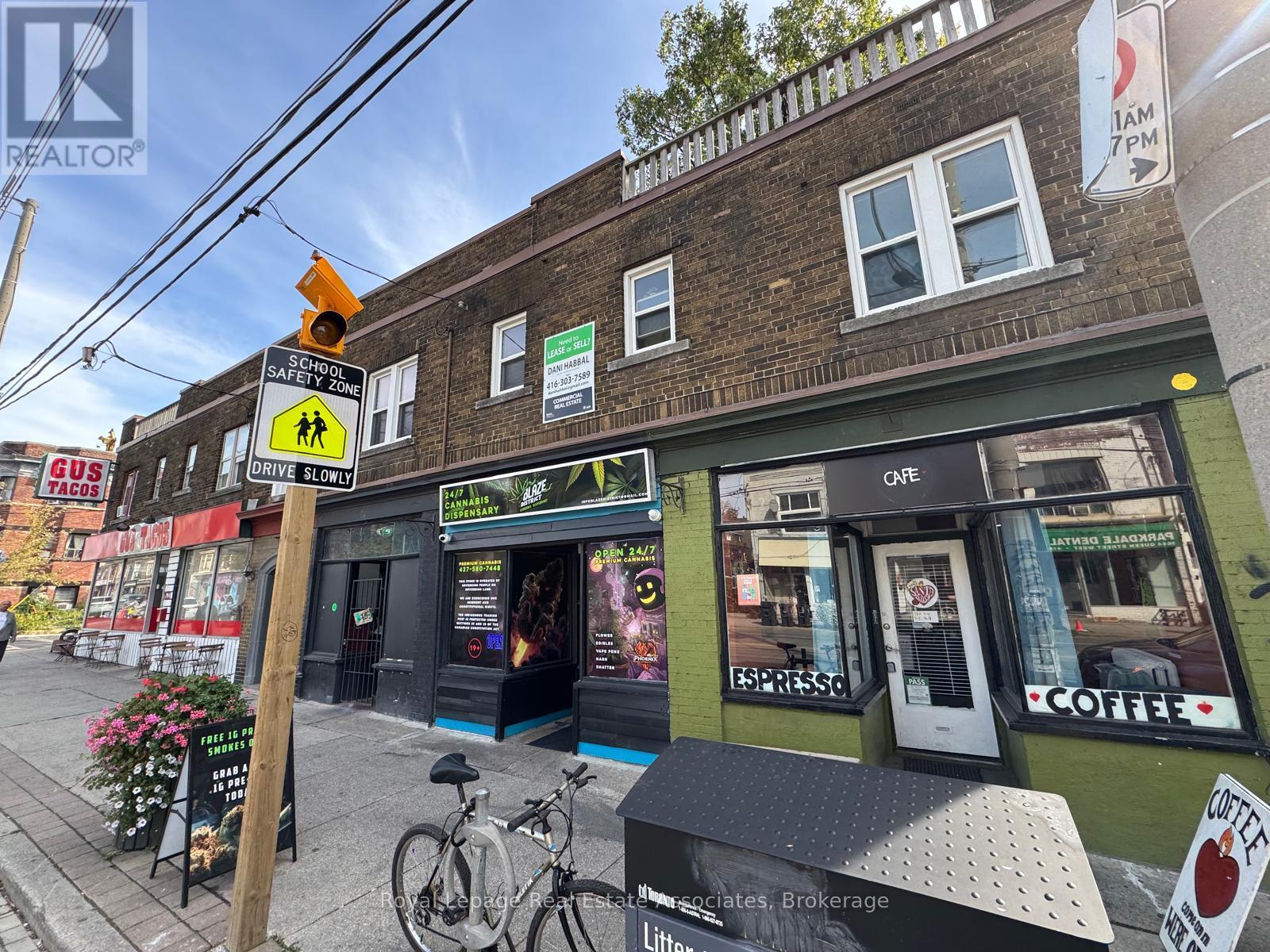 1537 QUEEN STREET W, Toronto, Ontario