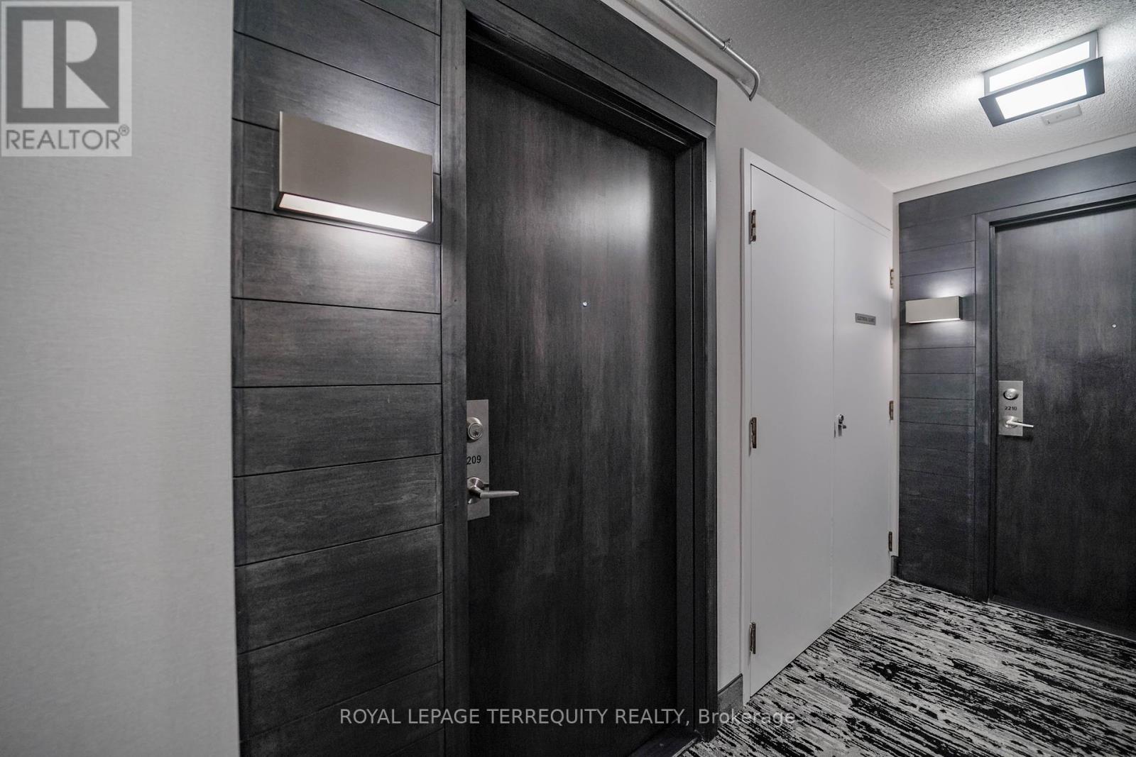2209 - 235 Sherway Gardens Road, Toronto (Islington-City Centre West), Ontario  M9C 0A2 - Photo 10 - W12443565