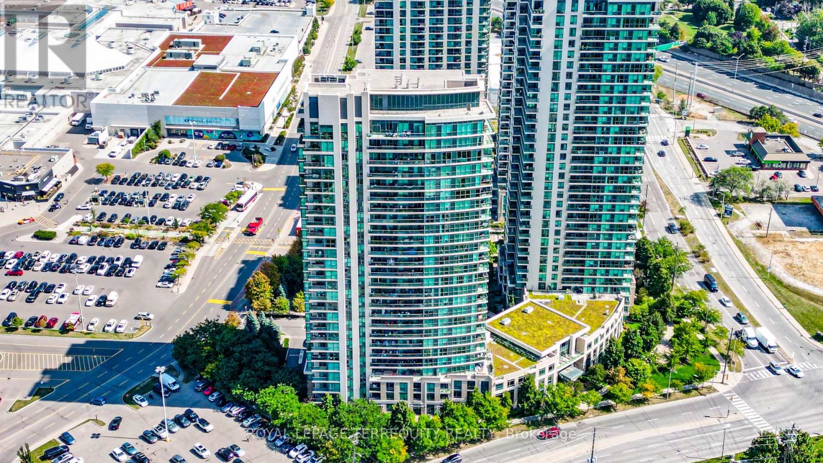 2209 - 235 Sherway Gardens Road, Toronto (Islington-City Centre West), Ontario  M9C 0A2 - Photo 2 - W12443565