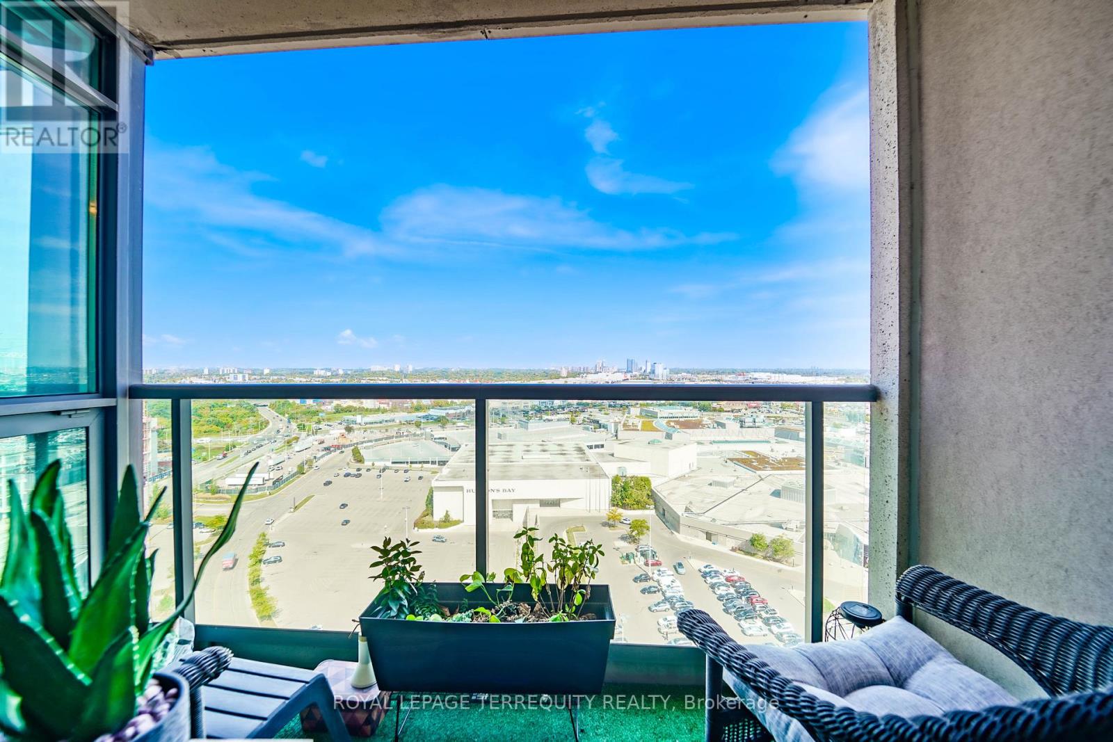 2209 - 235 Sherway Gardens Road, Toronto (Islington-City Centre West), Ontario  M9C 0A2 - Photo 27 - W12443565