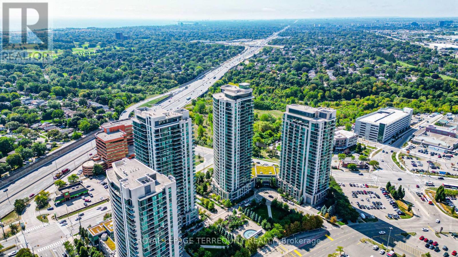 2209 - 235 Sherway Gardens Road, Toronto (Islington-City Centre West), Ontario  M9C 0A2 - Photo 4 - W12443565