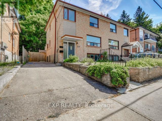 BSMT - 28 EDINBOROUGH COURT, Toronto, Ontario