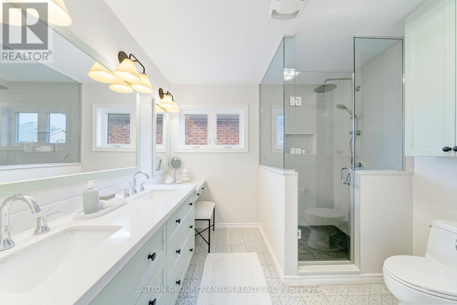 5699 Raleigh Street, Mississauga (Churchill Meadows), Ontario  L5M 7E6 - Photo 15 - W12443606
