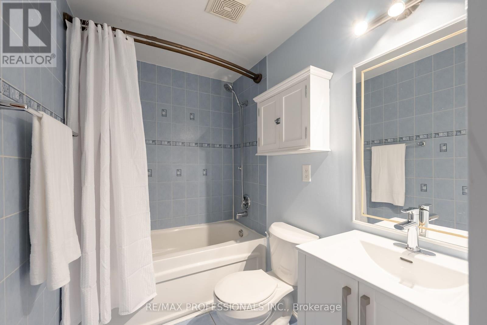 65 - 405 Hyacinthe Boulevard, Mississauga, Ontario  L5A 3N1 - Photo 24 - W12443609