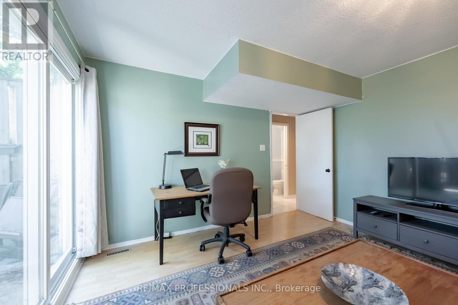 65 - 405 Hyacinthe Boulevard, Mississauga, Ontario  L5A 3N1 - Photo 28 - W12443609