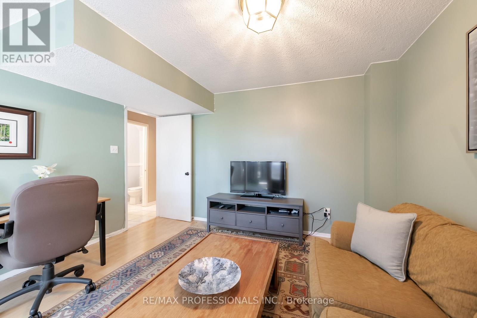 65 - 405 Hyacinthe Boulevard, Mississauga, Ontario  L5A 3N1 - Photo 29 - W12443609