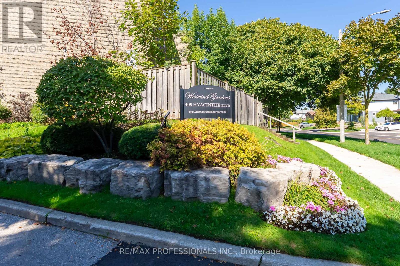 65 - 405 Hyacinthe Boulevard, Mississauga, Ontario  L5A 3N1 - Photo 37 - W12443609