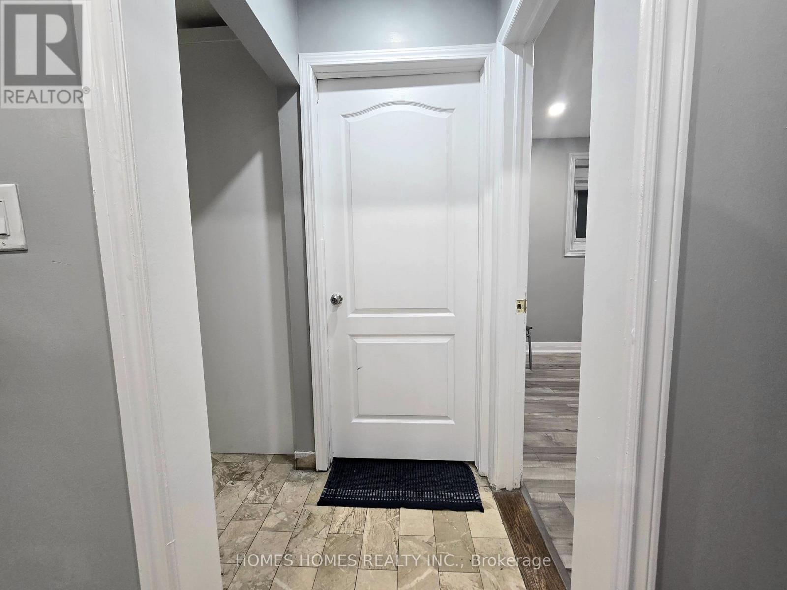 65 Elnathan Crescent, Toronto, Ontario  M9L 2G2 - Photo 18 - W12443620