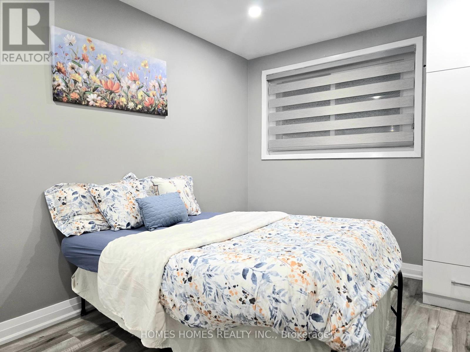 65 Elnathan Crescent, Toronto (Humber Summit), Ontario  M9L 2G2 - Photo 19 - W12443620