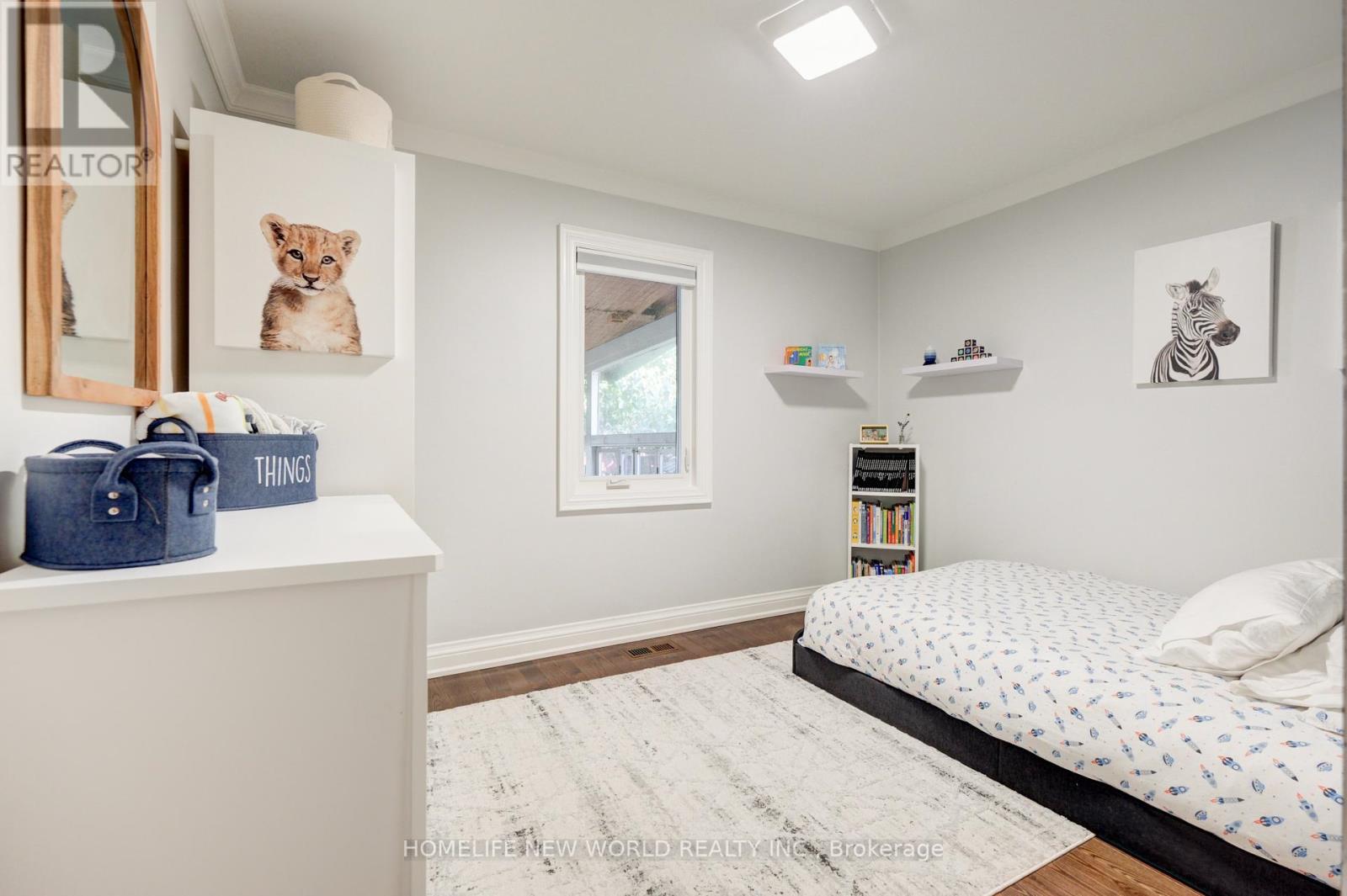 42 Eleventh Street N, Toronto (New Toronto), Ontario  M8V 3G3 - Photo 13 - W12443625
