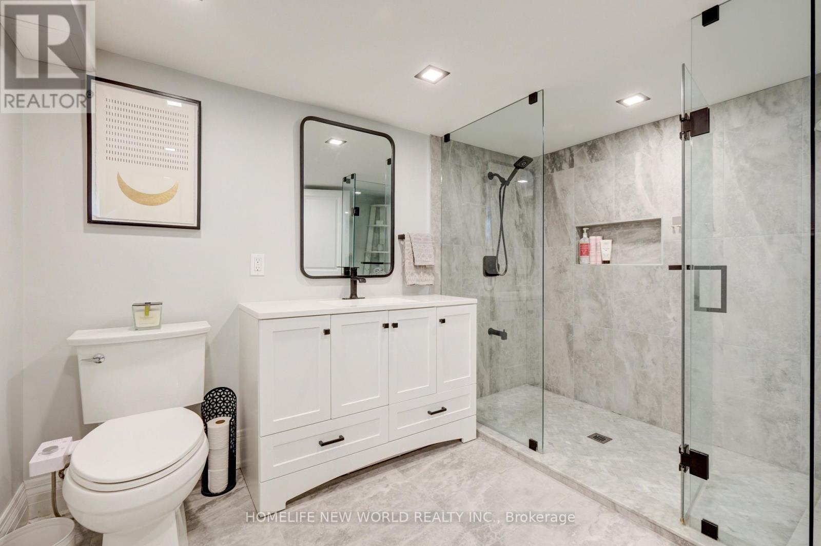 42 Eleventh Street N, Toronto (New Toronto), Ontario  M8V 3G3 - Photo 17 - W12443625