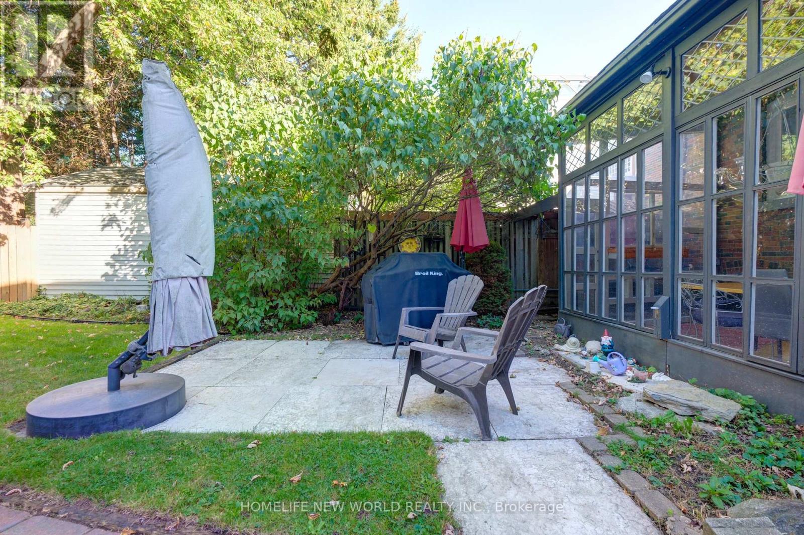 42 Eleventh Street N, Toronto (New Toronto), Ontario  M8V 3G3 - Photo 20 - W12443625