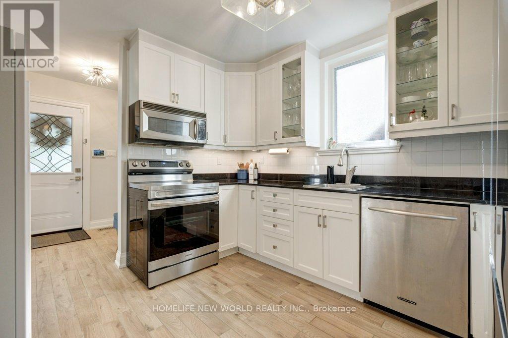 42 Eleventh Street N, Toronto (New Toronto), Ontario  M8V 3G3 - Photo 26 - W12443625