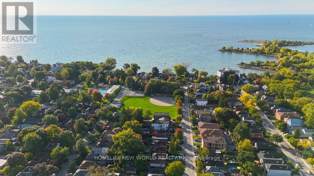 42 Eleventh Street N, Toronto (New Toronto), Ontario  M8V 3G3 - Photo 34 - W12443625