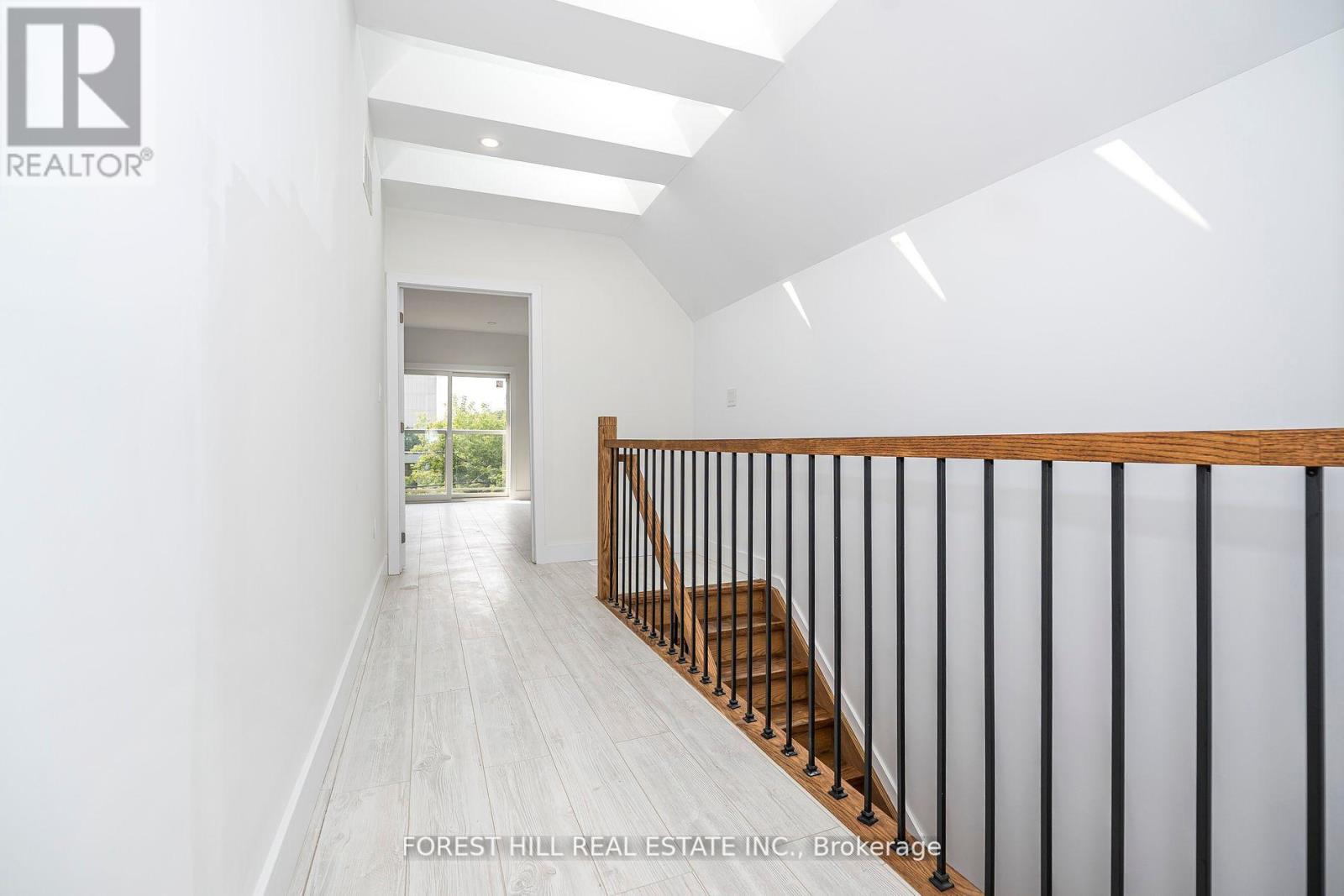 19 Simpson Avenue, Toronto (Mimico), Ontario  M8Z 1C9 - Photo 19 - W12443636