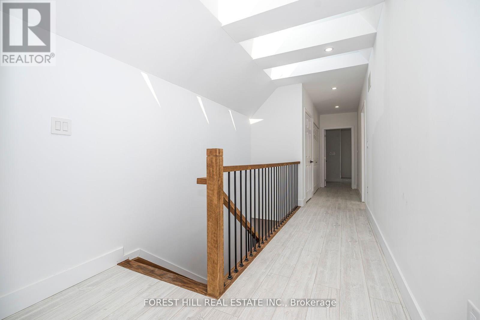 19 Simpson Avenue, Toronto (Mimico), Ontario  M8Z 1C9 - Photo 23 - W12443636
