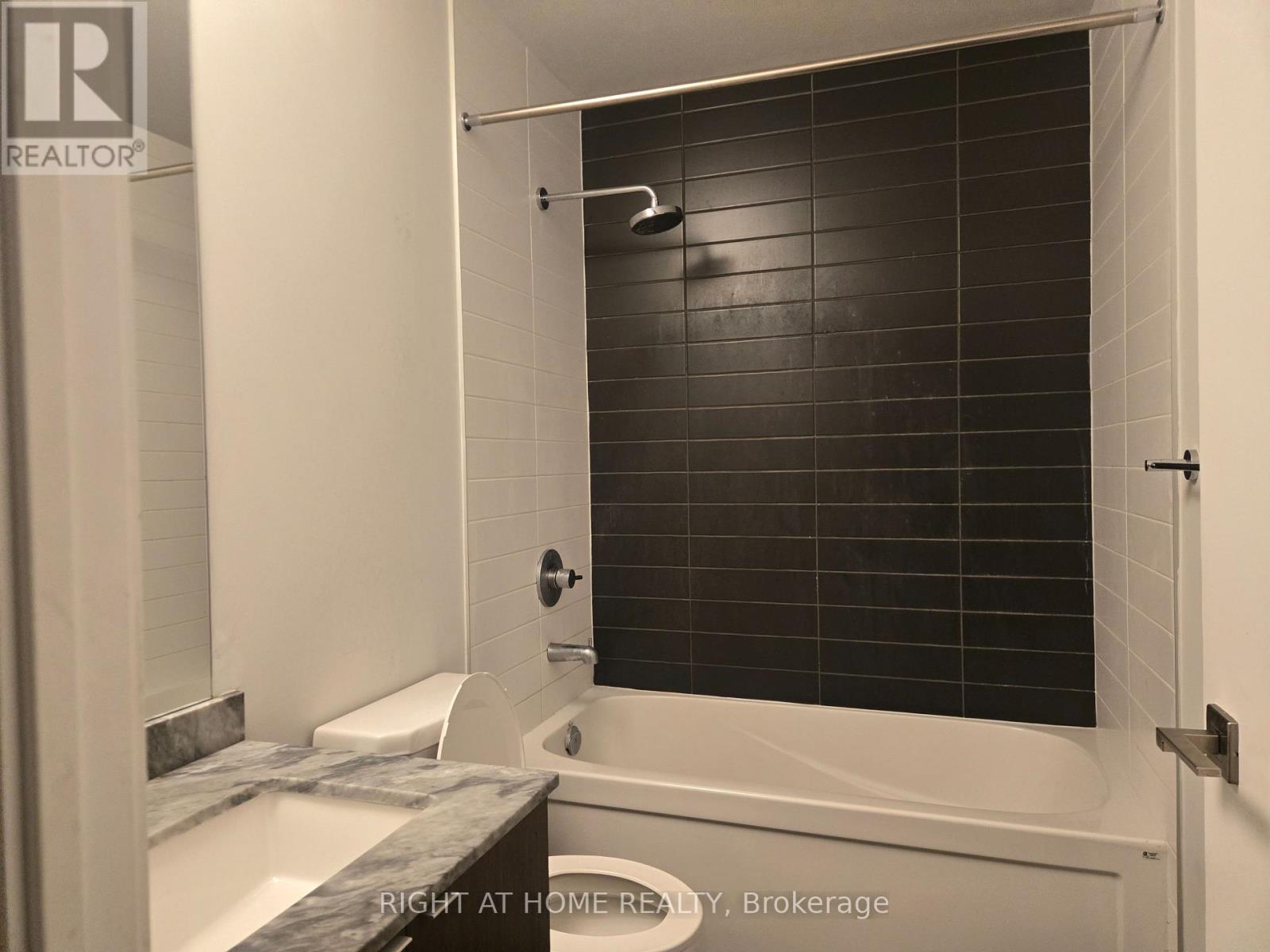 815 - 4055 Parkside Village Drive, Mississauga, Ontario  L5B 0K8 - Photo 7 - W12443637
