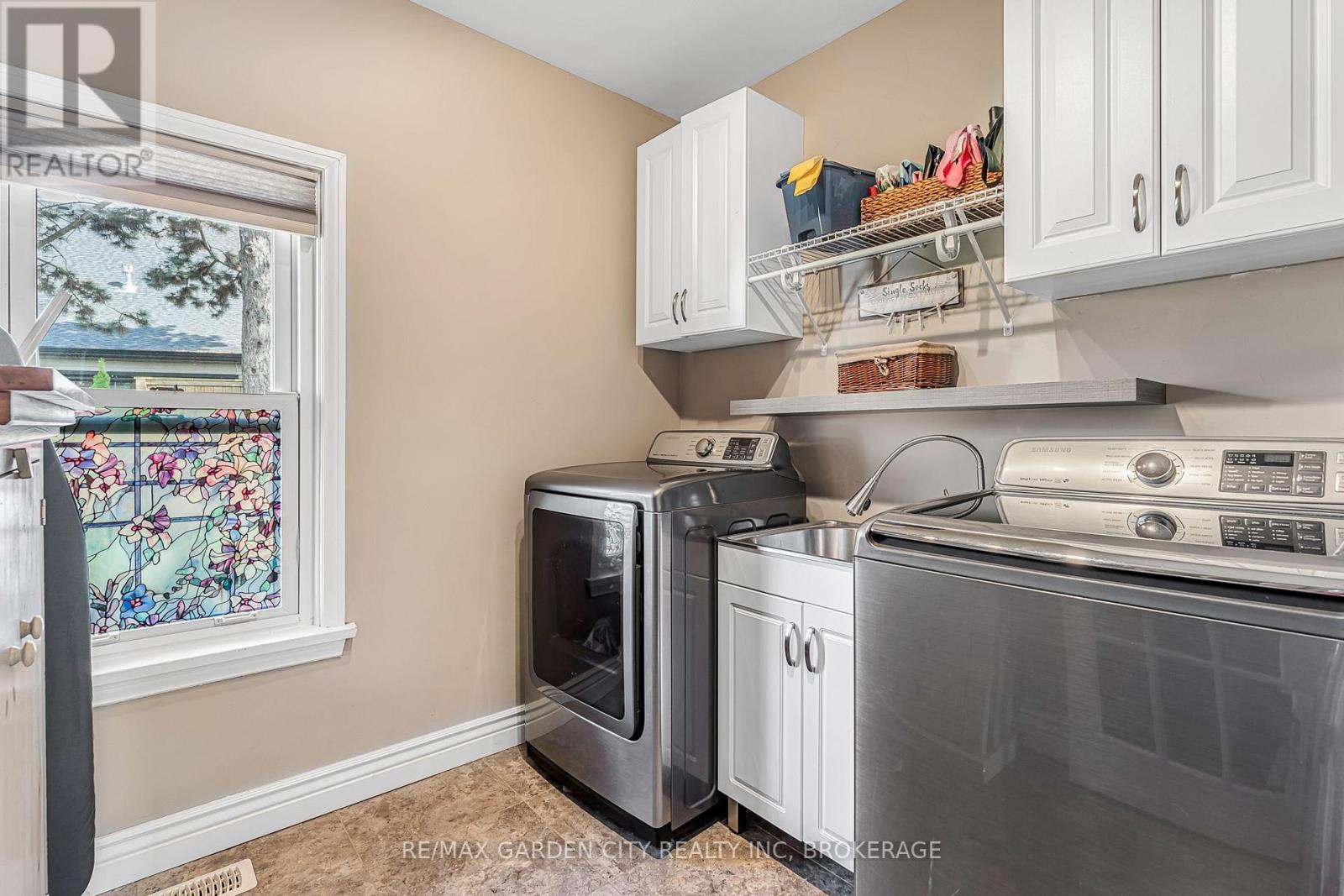 14 Peachtree Parkway, Pelham (Fonthill), Ontario  L0S 1E0 - Photo 21 - X12443665