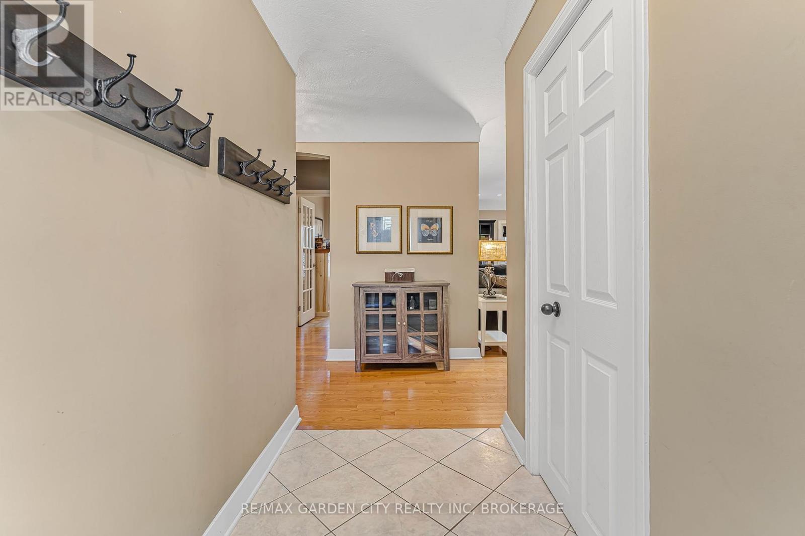 14 Peachtree Parkway, Pelham (Fonthill), Ontario  L0S 1E0 - Photo 29 - X12443665