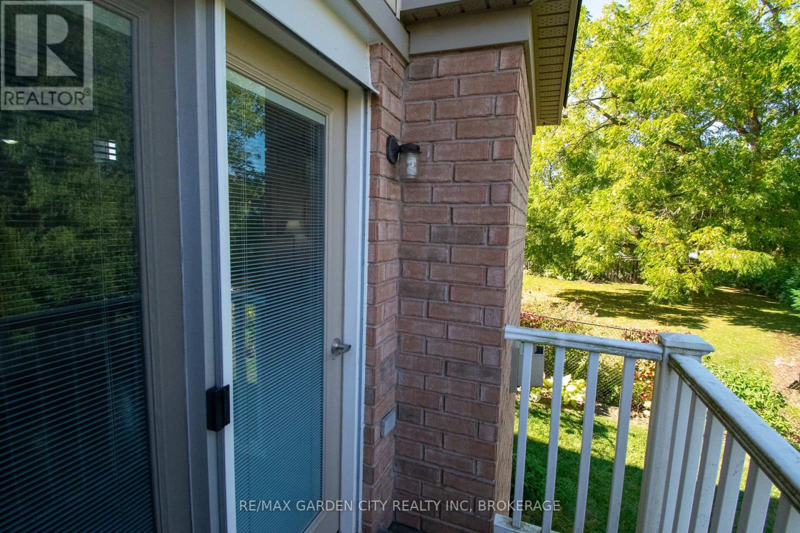 421 Queenston Street, St. Catharines (E. Chester), Ontario  L2P 2Y3 - Photo 22 - X12443698
