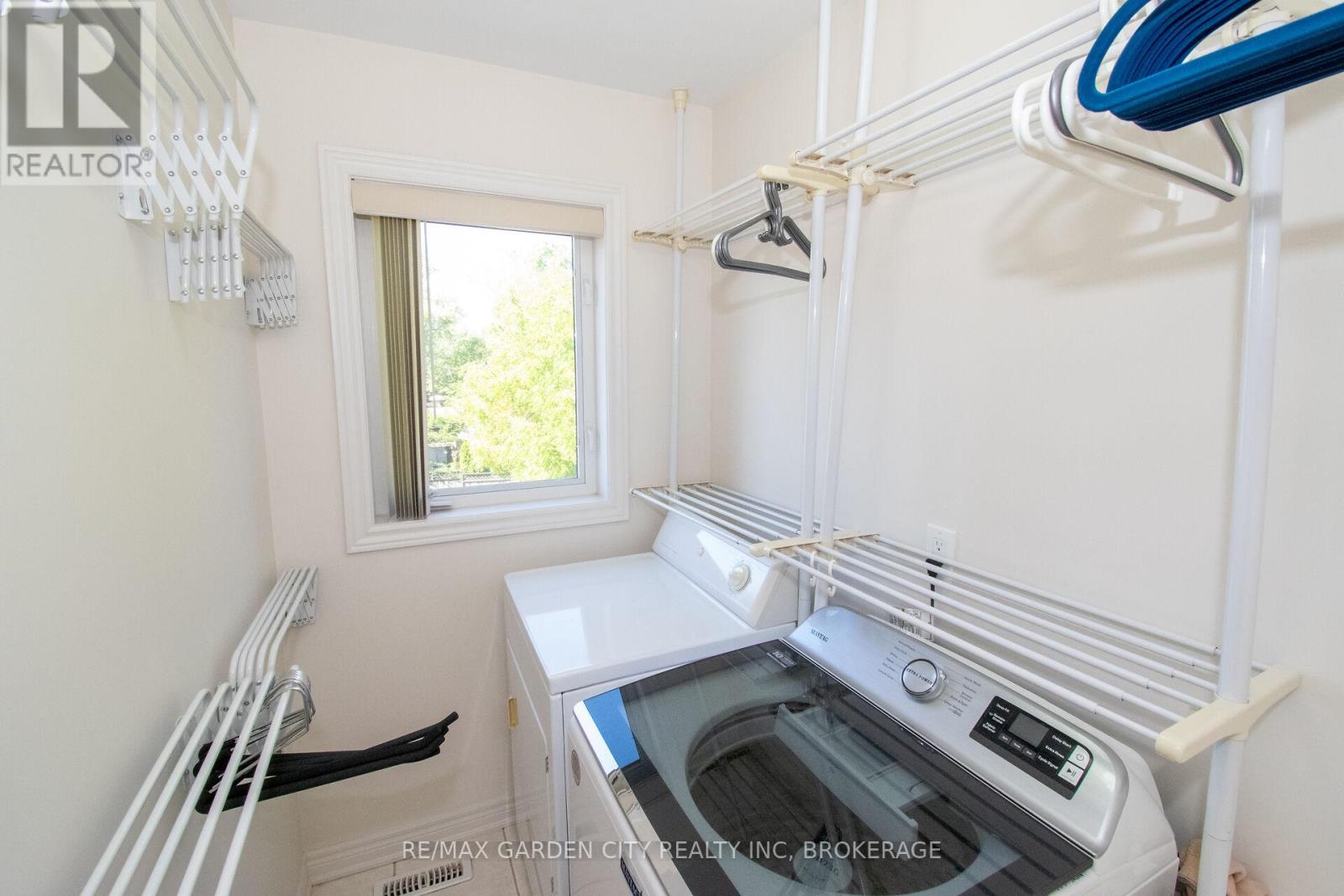 421 Queenston Street, St. Catharines (E. Chester), Ontario  L2P 2Y3 - Photo 32 - X12443698
