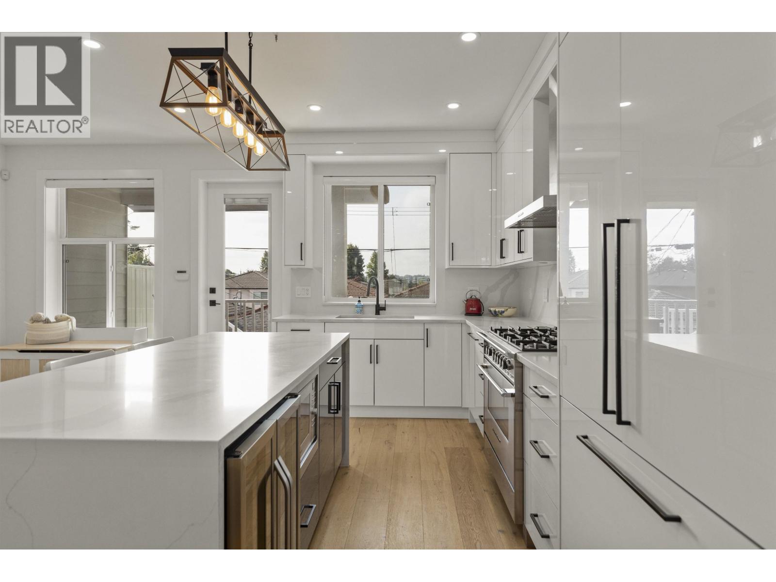 2666 E 6th Avenue, Vancouver, British Columbia  V5M 1R3 - Photo 10 - R3055106
