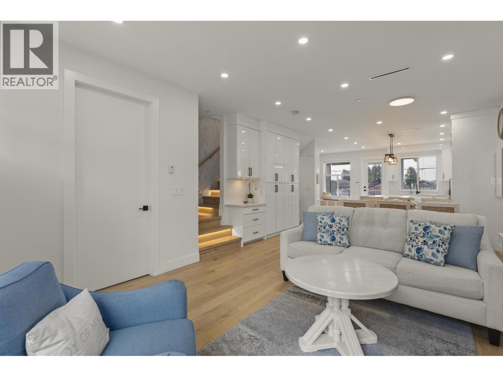 2666 E 6th Avenue, Vancouver, British Columbia  V5M 1R3 - Photo 8 - R3055106
