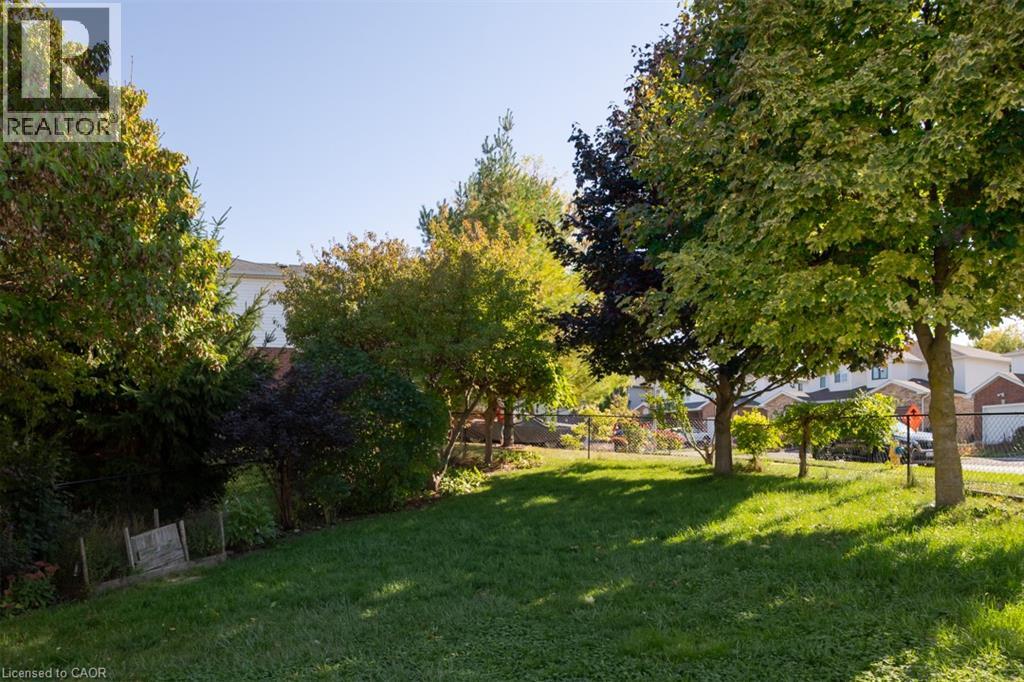 118 Silurian Drive, Guelph, Ontario  N1E 7G1 - Photo 4 - 40776149